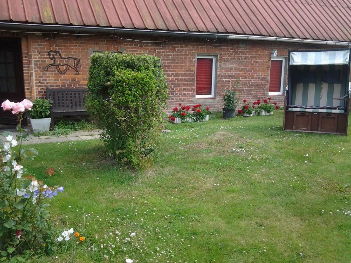 Ferienwohnung In Scharnhagen Rabendorf Exterior foto